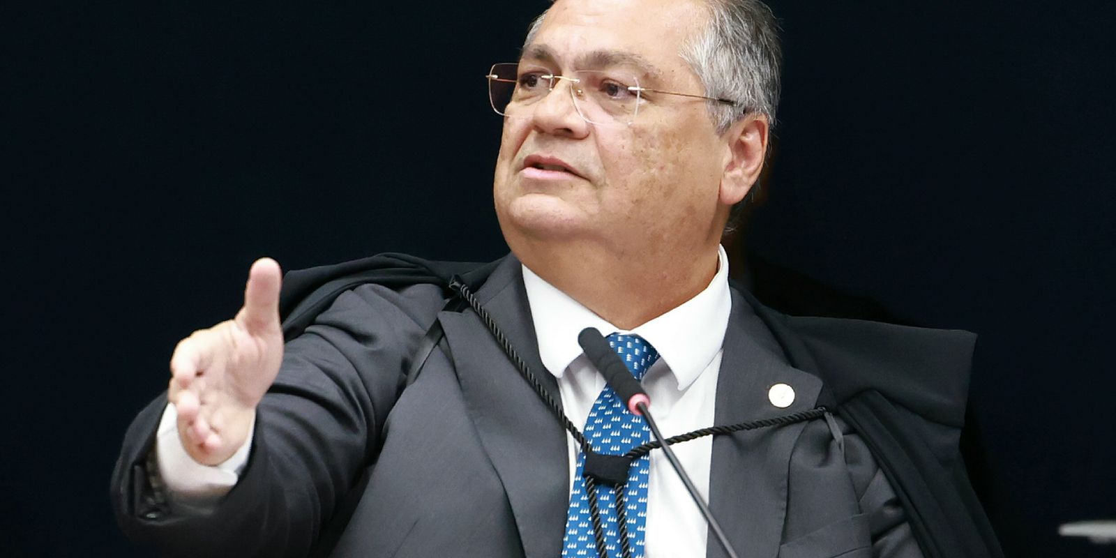 stf-torna-re-mulher-que-ofendeu-ministro-em-voo-comercial