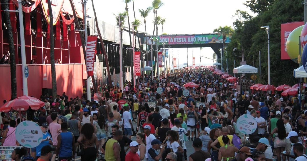 biologa-e-enterrada-na-bahia-apos-ser-atropelada-por-caminhao-no-carnaval