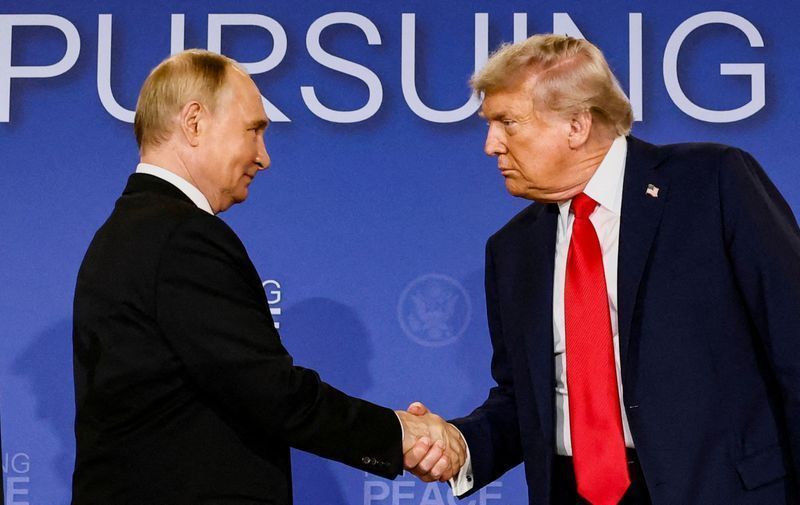 europa-ficou-presa-entre-coercao-de-trump-e-violencia-de-putin,-diz-kalout