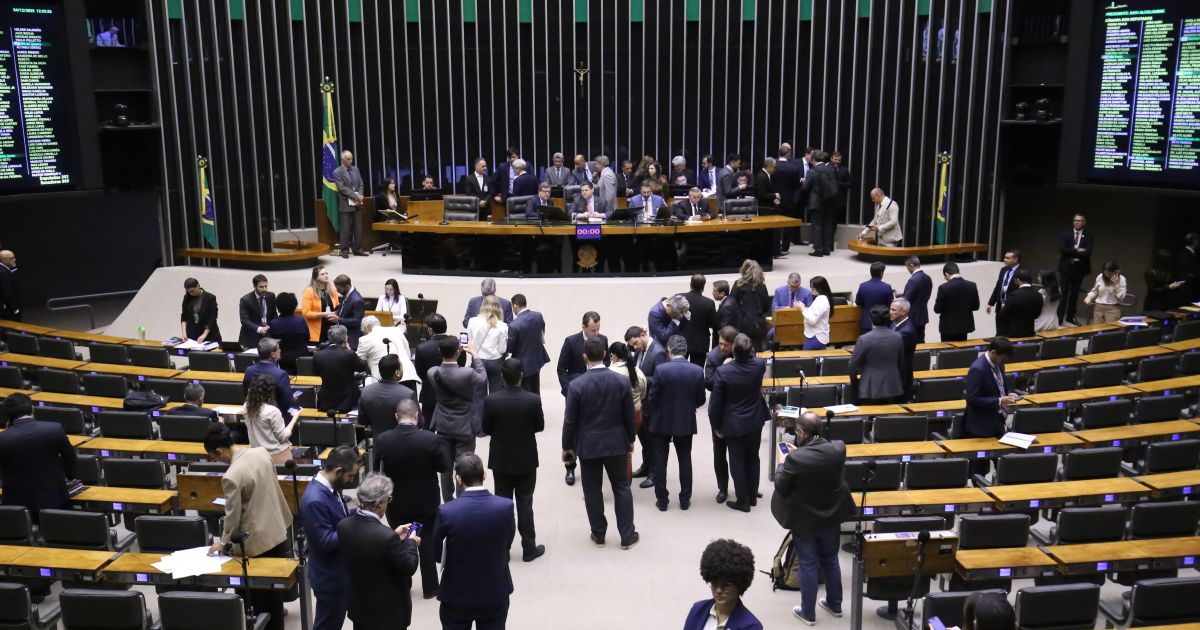 analise:-stf-quer-dar-recado-a-congresso-sobre-desvio-de-emendas
