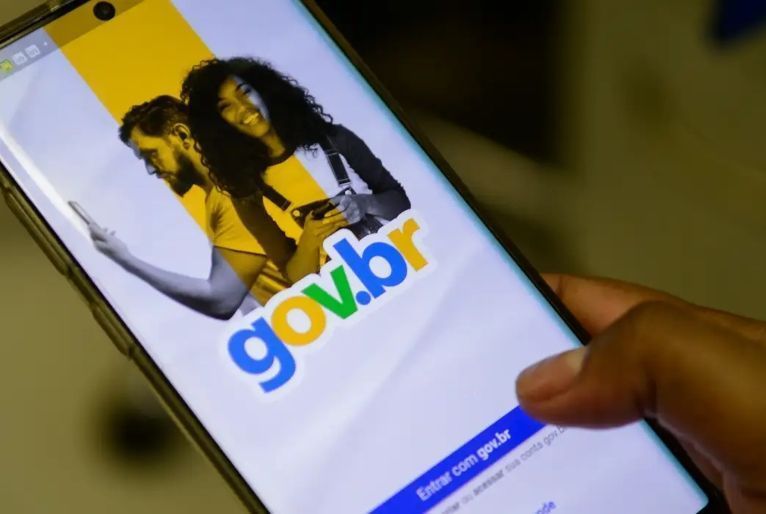entenda-qual-e-a-diferenca-entre-o-site-e-o-aplicativo-do-gov.br