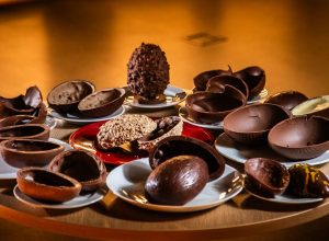 como-a-crise-climatica-encarece-o-cacau-e-esta-por-tras-do-“sabor-chocolate”