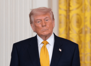 camara-dos-eua-restringe-poderes-de-trump-na-guerra-do-ira