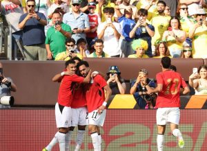 zico-aproveita-bobeada-de-marquinhos-e-marca-para-o-egito;-veja