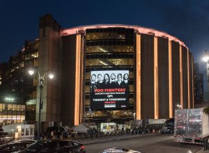 policia-de-nova-york-isola-area-perto-de-‘meca’-do-basquete-prevendo-‘caos’-com-titulo-dos-knicks